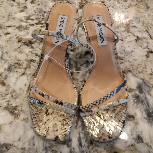 Women's sz 10 Steve Madden Loft Naked Snake Print Sandal